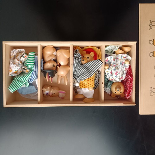 Melissa & Doug Dress the Family toy used, missing parts
