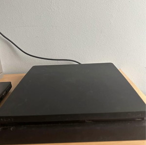 PS4 slim