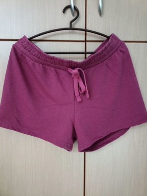 Women's shorts used, size L 44/46, light burgundy
