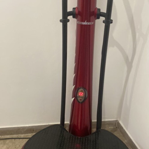 EZK Vibraplate full body vibration platform used