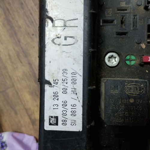 Opel fuse box for Astra H and Zafira, 13206745 GR, 5DK008668-32