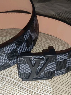 Ζώνη Louis Vuitton like new, μέγεθος 110, μαύρη και γκρι