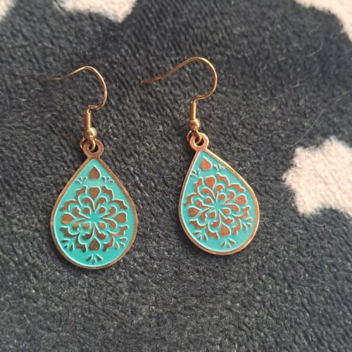 Handmade earrings new turquoise and gold