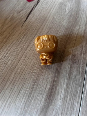 Kinder Joy Harry Potter gold figure like new