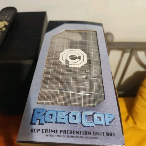 RoboCop figure new, sealed