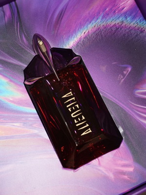 Mugler Alien Hypersense 60ml new, woody and floral perfume