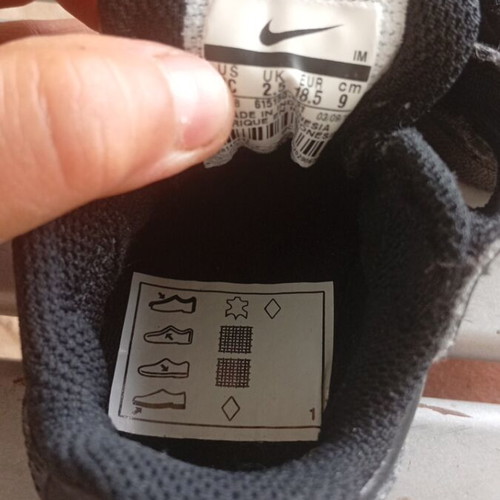 Nike baby shoes like new, size 18.5, velcro closure