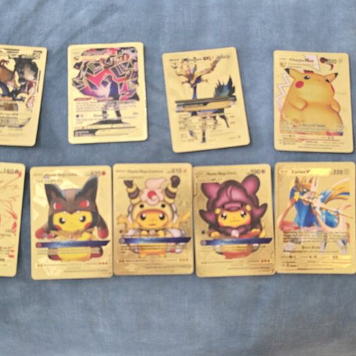 Pokémon cards like new, 50 gold with 12 rare