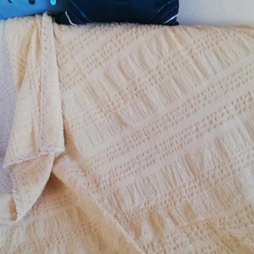Woven blanket throw like new, wool and cotton 200x190 cm
