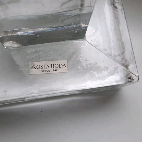 Kosta Boda crystal used, cracked in one spot