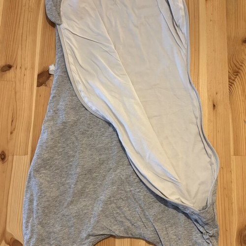 Tommee Tippee 6-18 months footed sleeping bag 1.0 tog like new