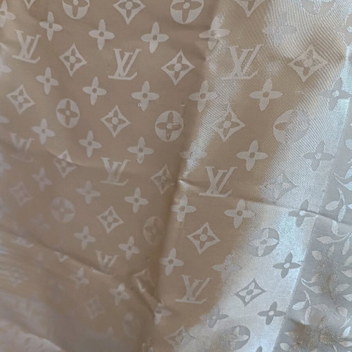 Silk pashmina like new, beige and gold