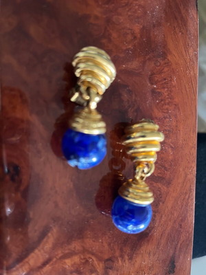 Vintage gold-plated earrings with clip and lapis-type bead