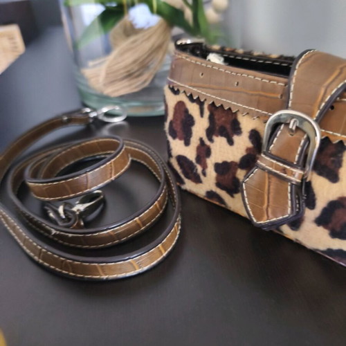 Leopard crossbody bag like new, brown