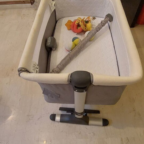 Kikkaboo Bonne Nuit baby cot gray used with mattress