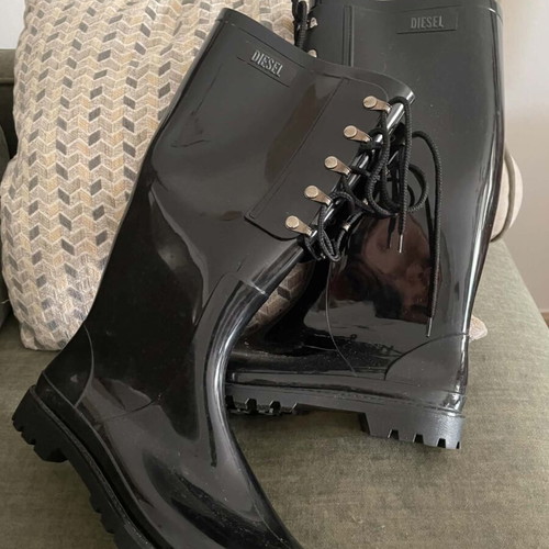 Women's boots like new, pack of 4, size 40
