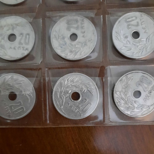 20 & 10 cent coins used, pack of 67 pieces with and without holes