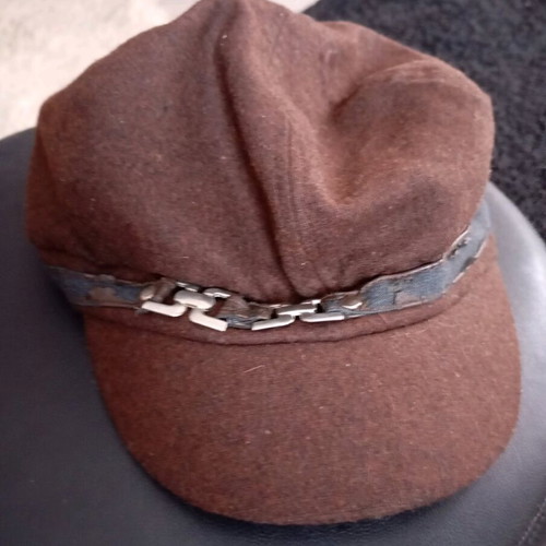Vintage women's cap with visor like new, size 57 cm, brown