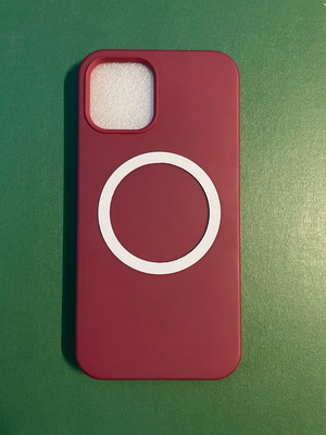 iPhone 12 silicone case MagSafe like new