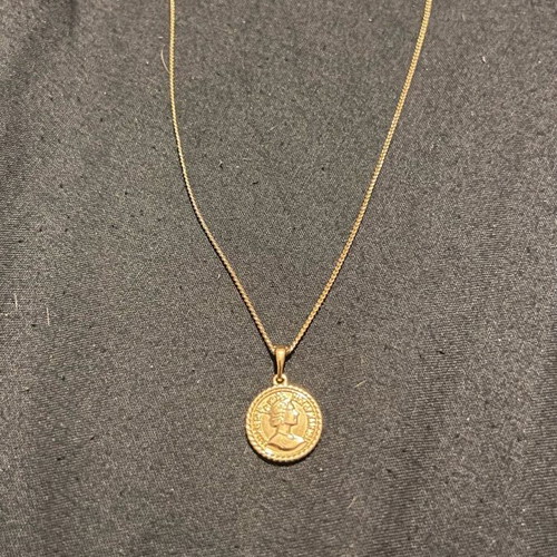 Gold-plated steel necklace with queen new, gold-colored