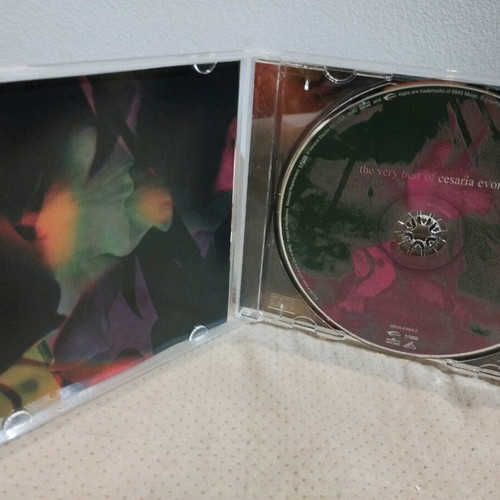 Cesaria Evora The Very Best Of CD used, folk