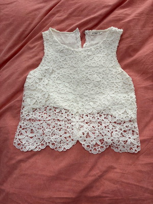 Kippul top like new, white, size L