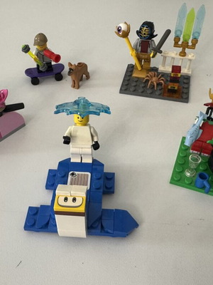 5 authentic Lego unique minifigures with various builds