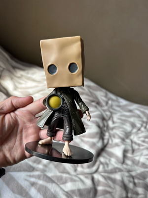 Φιγούρα Little Nightmares Mono 17 εκατοστά καινούργια
