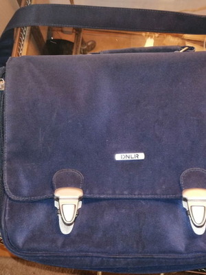 Τσάντα αντρική DNLR μεταχειρισμένη σε πολύ καλή κατάσταση