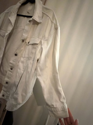 H&M white denim jacket like new