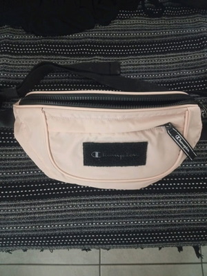 Champion waist bag like new, beige pink