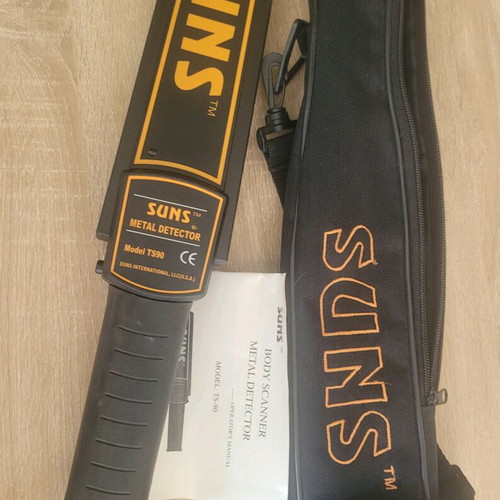 SUNS TS-90 handheld metal detector