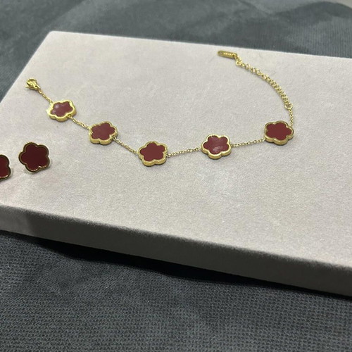 Bracelet and earrings set stainless steel with burgundy enamel new