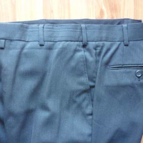 Reporter men's suit black-gray No 50 100% wool like new