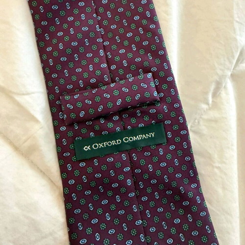Silk tie Oxford Company like new, burgundy with micro pattern
