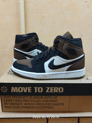 Air Jordan 1 Mid SE women's shoes size 37.5 new