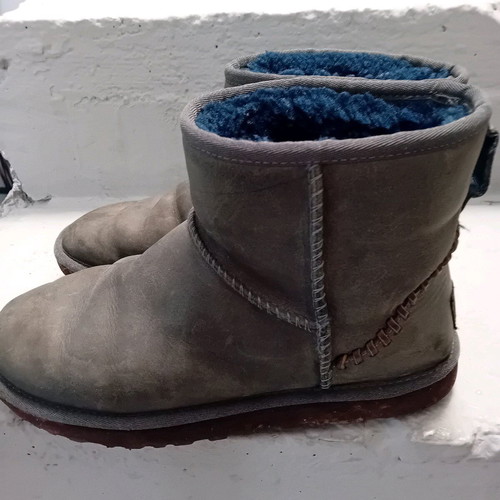 Ugg boots used, size 40, warm