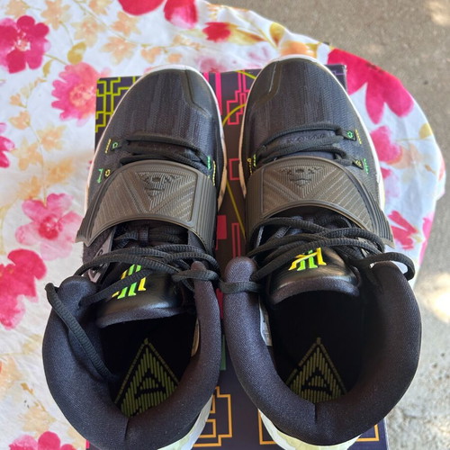 Nike KYRIE 6 like new, size 48