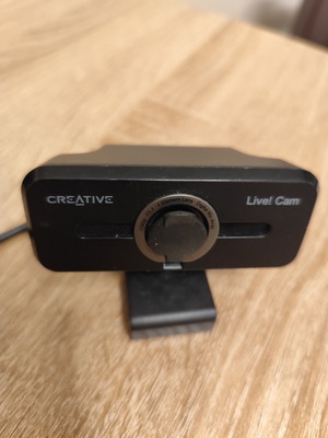 Creative Live! Cam Full HD 1080p Webcam used with microphone USB