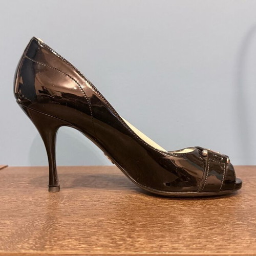 Dolce & Gabbana black patent leather peep-toe pumps like new, size 37
