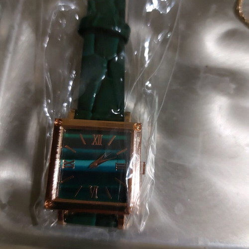 Women's watch new, green with leather strap