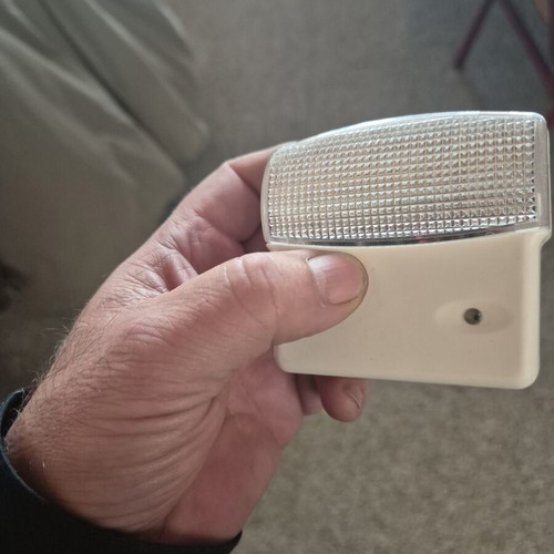 Paget LED Night Light with Sensor, Like New, Warm Light