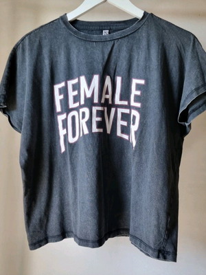Jdy T-shirt σαν καινούργιο, 100% βαμβάκι, μέγεθος XS και S, χαλαρή γραμμή