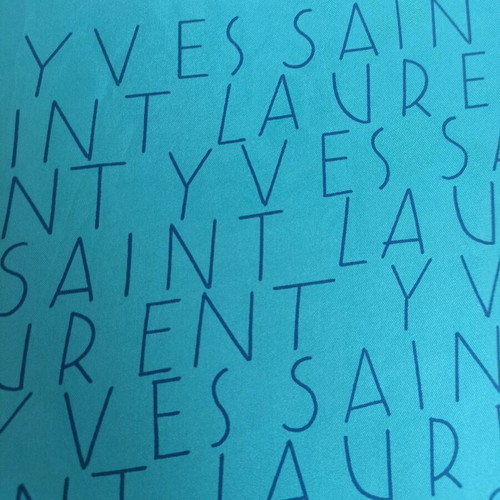 Дамски шал Yves Saint Laurent като ново, син с флорален принт