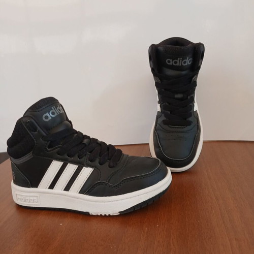 Adidas Hoops Mid 30k athletic shoes used, black, size 30