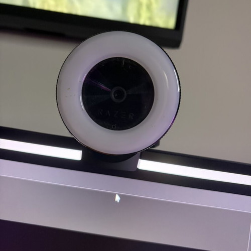 Razer Kiyo Web Camera Full HD 1080p used with autofocus and ringlight