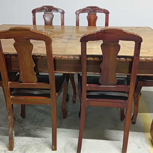 Antique dining set used with lion legs and claw feet