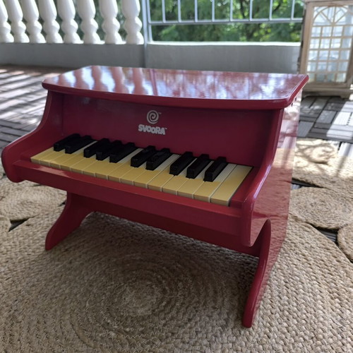 Wooden children's piano 2 octaves Svoora
