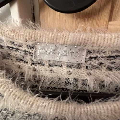 Poncho like new, grey and beige, size M