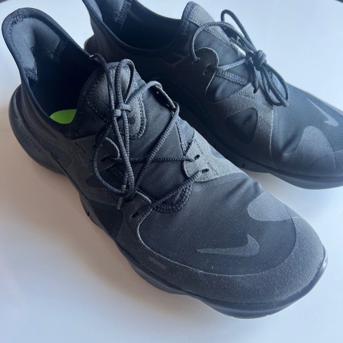 Nike Free 5.0 athletic shoes new, size 46, black